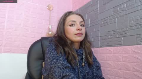 Isa online show from February 2, 6:20 pm