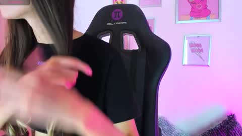 Snapshot of _ivanna_volk chatting on November 23, 11:48 pm Ivanna online show from November 23, 11:48 pm