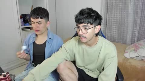 Snapshot of _jamesboy chatting on September 29, 12:05 am James online show from September 29, 12:05 am