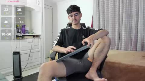 James online show from March 10, 3:33 am