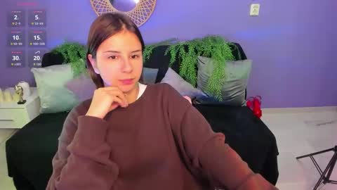 Jasmine online show from December 21, 2:02 pm