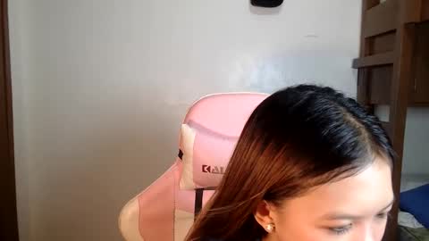 Snapshot of _jennn chatting on May 31, 5:53 pm Jen online show from May 31, 5:53 pm
