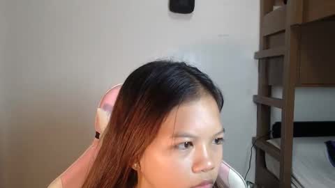 Snapshot of _jennn chatting on June 2, 6:21 pm Jen online show from June 2, 6:21 pm