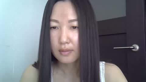 Snapshot of _jennyblue_ chatting on November 14, 8:13 am _jennyblue_ online show from November 14, 8:13 am