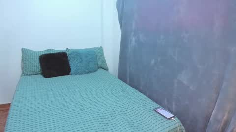 JENNY online show from February 6, 8:02 pm