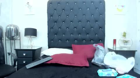 _johnson_alana online show from December 13, 7:53 pm