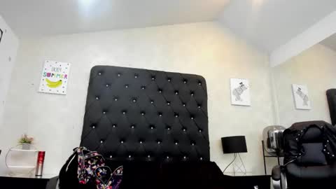 Snapshot of _johnson_alana chatting on May 16, 1:13 am _johnson_alana online show from May 16, 1:13 am