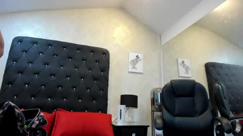 _johnson_alana online show from July 8, 12:53 pm
