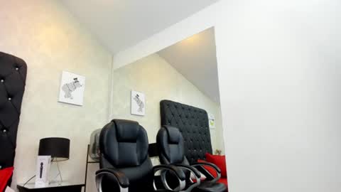_johnson_alana online show from July 18, 12:09 pm