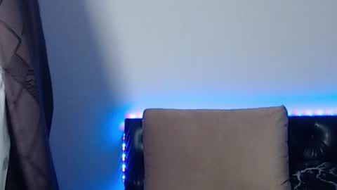 Snapshot of _joni_new_ chatting on January 18, 4:49 am Joni online show from January 18, 4:49 am