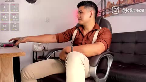 _juanes__ online show from November 11, 10:32 pm