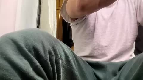 Snapshot of _julian_69 chatting on December 29, 7:53 pm Jonnhy online show from December 29, 7:53 pm