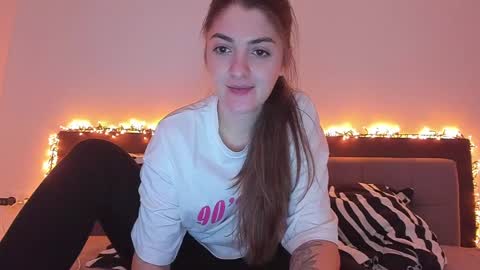 _just_a_simple_girl online show from January 11, 12:07 pm