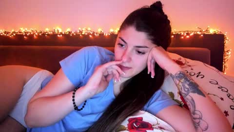 _just_a_simple_girl online show from February 26, 12:25 pm