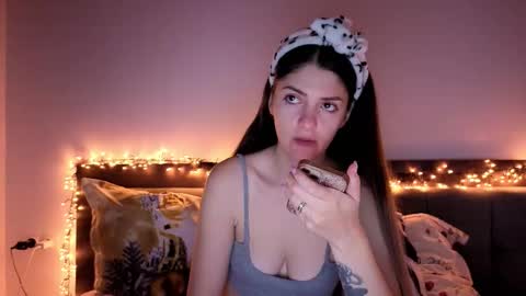 _just_a_simple_girl online show from December 22, 7:49 am