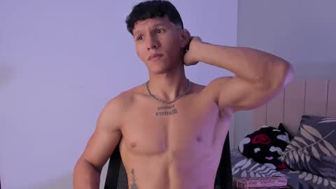 Snapshot of _justin_andrew1 chatting on November 30, 10:25 pm justin online show from November 30, 10:25 pm