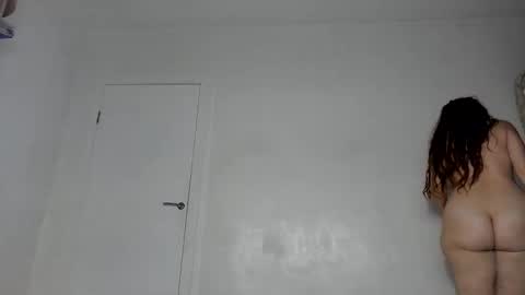 Snapshot of _kapelka_ chatting on June 9, 7:03 pm KAPELKA online show from June 9, 7:03 pm