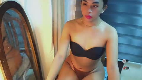 Snapshot of _karie_ chatting on May 16, 3:58 am _karie_ online show from May 16, 3:58 am