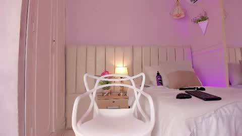 Snapshot of _karol_18 chatting on July 24, 11:41 am karol online show from July 24, 11:41 am