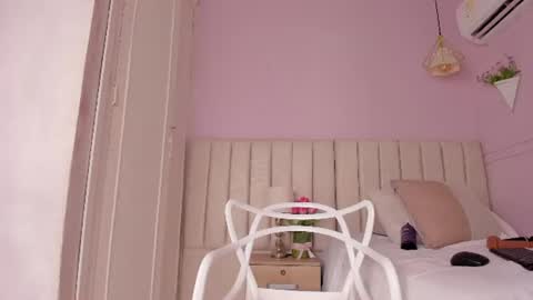 Snapshot of _karol_18 chatting on July 30, 11:42 am karol online show from July 30, 11:42 am