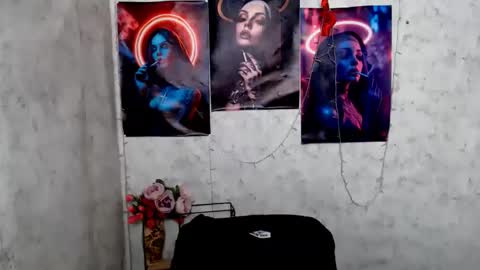 Snapshot of _kassiarayne_ chatting on April 25, 9:56 am Kassie online show from April 25, 9:56 am