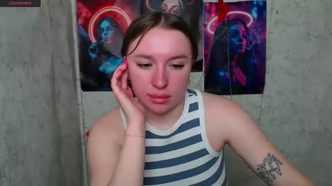 Snapshot of _kassiarayne_ chatting on May 1, 6:29 am Kassie online show from May 1, 6:29 am