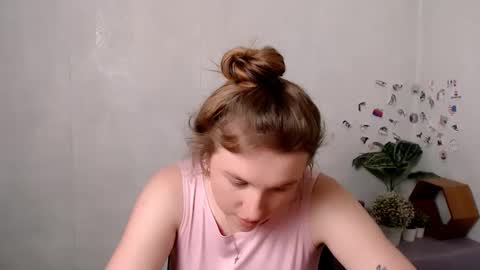 Snapshot of _kassiarayne_ chatting on May 20, 12:22 pm Kassie online show from May 20, 12:22 pm