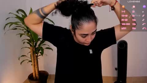 Snapshot of _kat_1 chatting on November 30, 7:51 pm online show from November 30, 7:51 pm