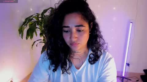 Snapshot of _kat_1 chatting on April 15, 7:58 pm online show from April 15, 7:58 pm