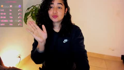 Snapshot of _kat_1 chatting on April 28, 10:53 am online show from April 28, 10:53 am