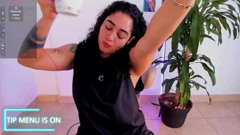Snapshot of _kat_1 chatting on May 23, 1:04 pm online show from May 23, 1:04 pm