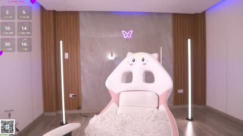 Snapshot of _kath8 chatting on January 17, 4:17 am --- online show from January 17, 4:17 am