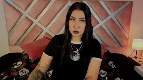 kelly online show from May 20, 12:44 pm