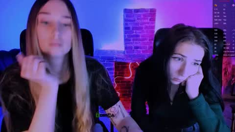 _kellykitten_ online show from February 3, 10:09 am