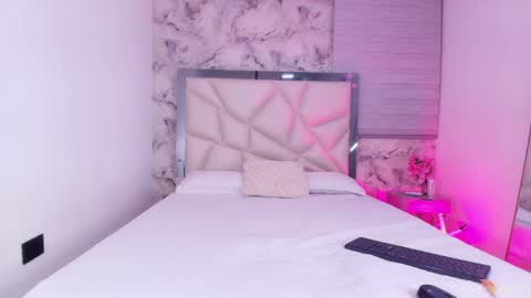 Snapshot of _kendall_07 chatting on May 13, 3:04 am Kendall online show from May 13, 3:04 am