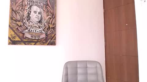  Dani  online show from February 3, 7:08 pm