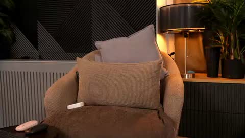 Snapshot of _keti_ chatting on June 23, 2:48 pm FANSLY --- anal in private 700 tokens online show from June 23, 2:48 pm