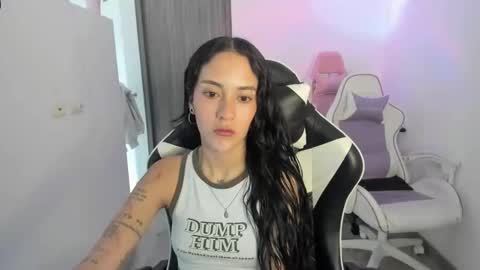 khloe sweet online show from October 24, 4:47 pm