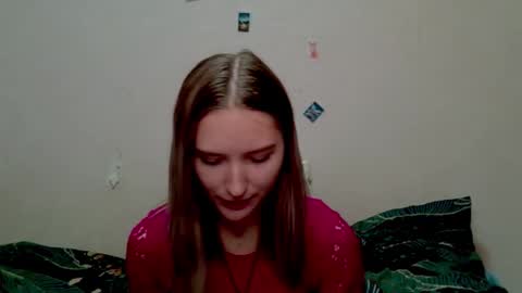 _kikiclark_ online show from October 21, 8:53 pm