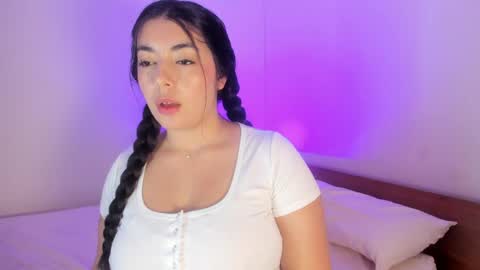 _kimtorres_1 online show from April 4, 4:33 am