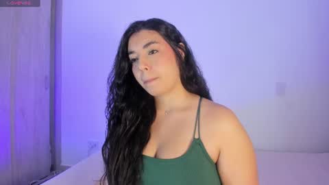 _kimtorres_1 online show from June 28, 3:07 pm