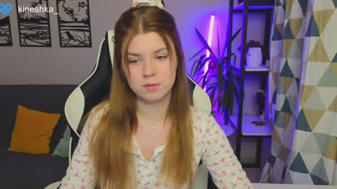 Molly   Emily online show from December 6, 1:55 pm