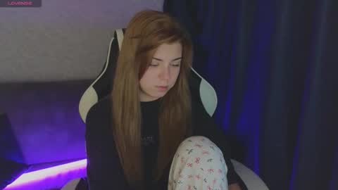 Molly   Emily online show from September 29, 2:33 pm