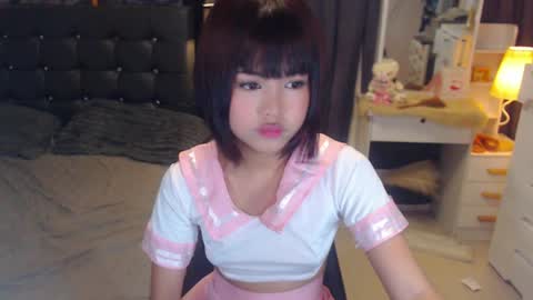 Snapshot of _kittyk7 chatting on April 2, 6:22 am bugrang online show from April 2, 6:22 am