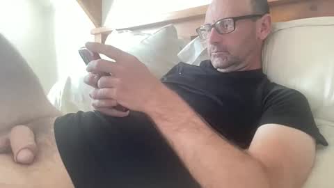 Snapshot of _kiwi_cock chatting on November 28, 9:39 pm Kiwi online show from November 28, 9:39 pm