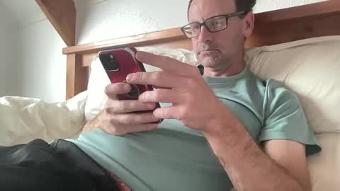 Snapshot of _kiwi_cock chatting on February 1, 7:56 pm Kiwi online show from February 1, 7:56 pm