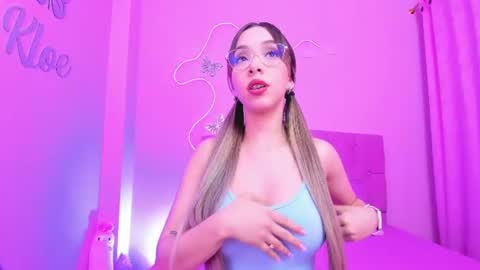 Snapshot of _kloejonnes_ chatting on July 20, 3:47 pm Kloe Jonnes online show from July 20, 3:47 pm