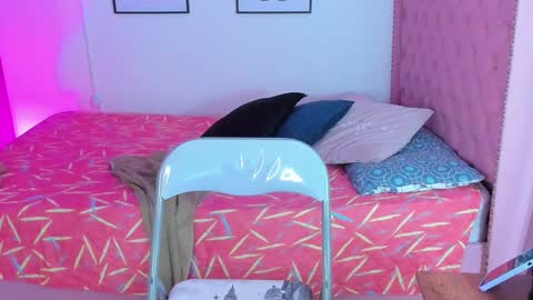 Snapshot of _koriinn_ chatting on December 13, 7:53 pm koriinn online show from December 13, 7:53 pm