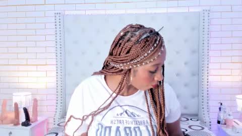 Snapshot of _krystal_cambell chatting on February 24, 7:56 pm _krystal_cambell online show from February 24, 7:56 pm