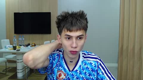 Kurt online show from December 2, 5:48 pm